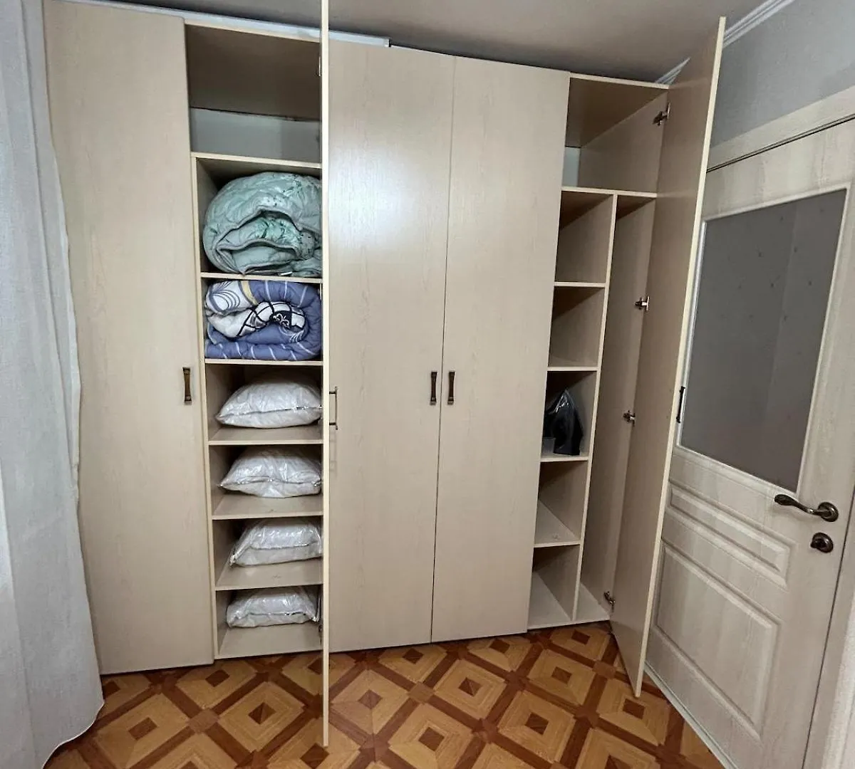 Daily short term flat Apartment Almaty Kazakhstan